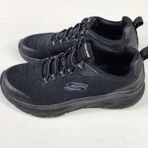 Skechers Mens DLux Comfort Black Sneakers Size 9.5